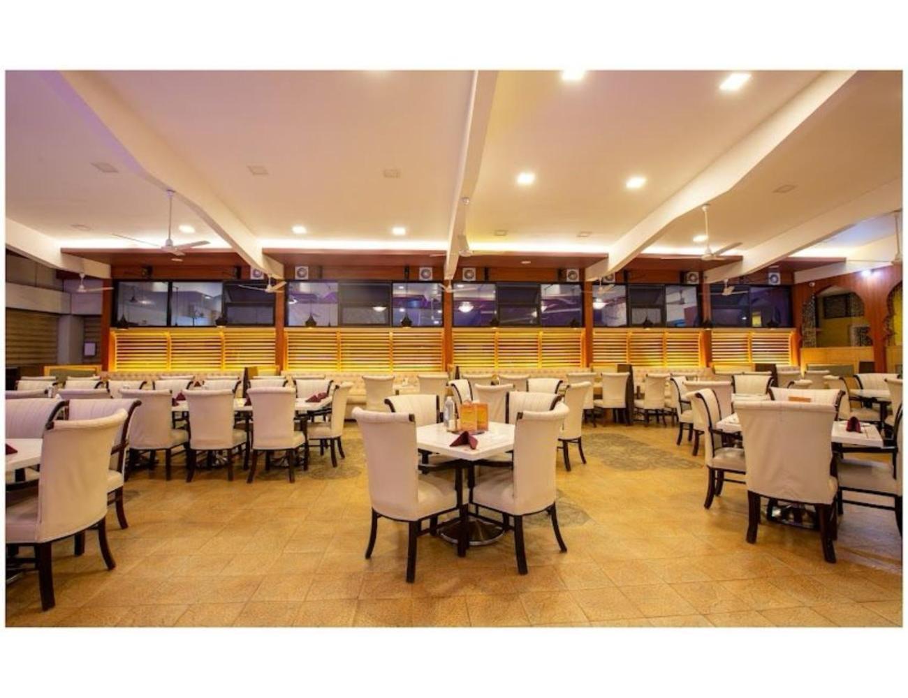 The Grand Krishna Luxury Hotel, Chikmagalūr Extérieur photo