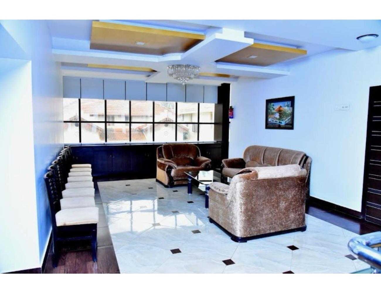 The Grand Krishna Luxury Hotel, Chikmagalūr Extérieur photo