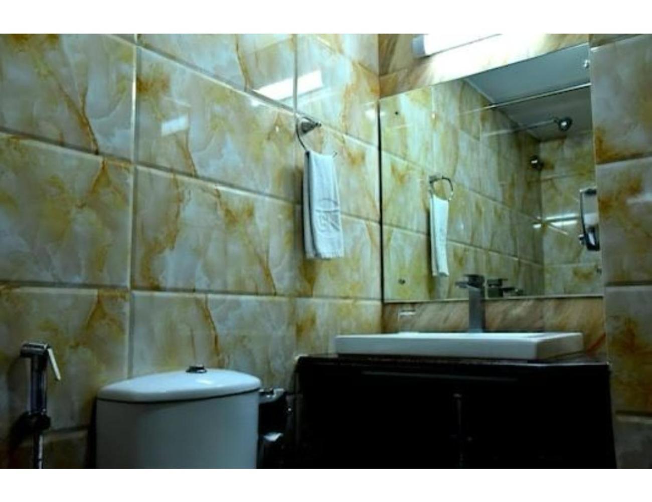 The Grand Krishna Luxury Hotel, Chikmagalūr Extérieur photo