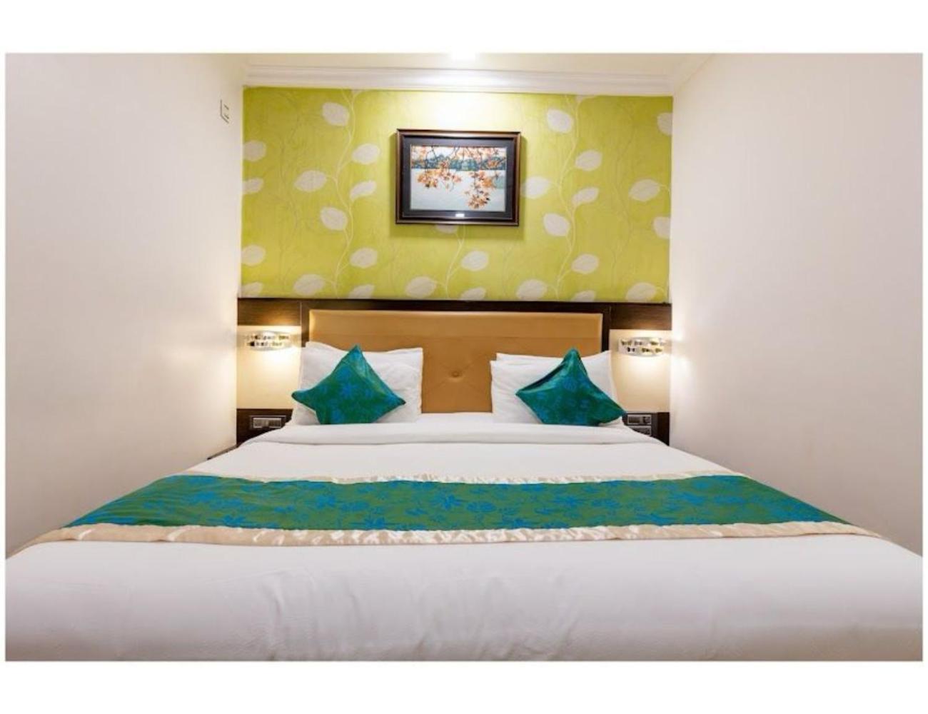 The Grand Krishna Luxury Hotel, Chikmagalūr Extérieur photo